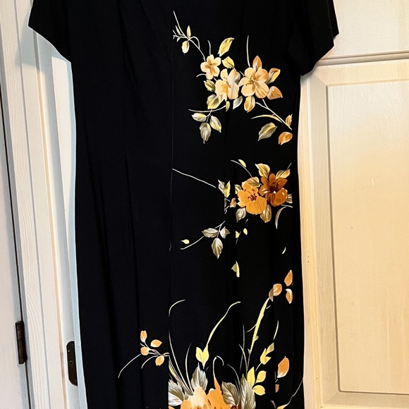 Dress - Picture 2 of 2